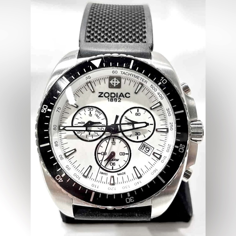 Zodiac Speed Dragon Alarm Chronograph Wristwatch